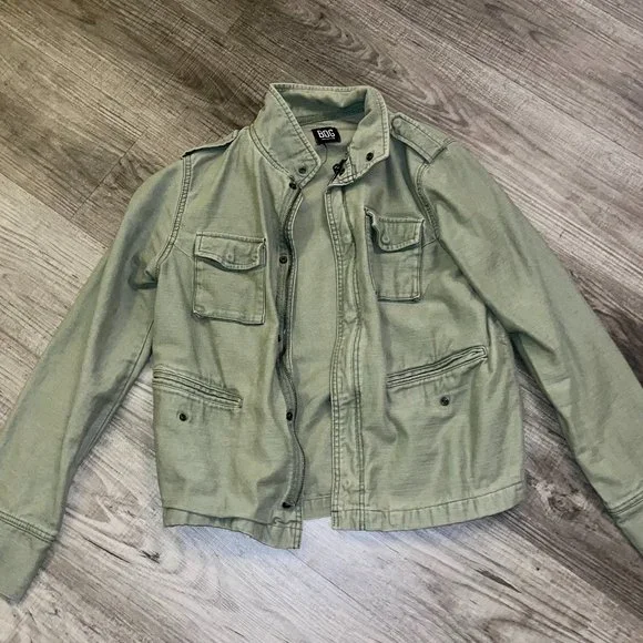 Green Jacket - Picture 2 of 2